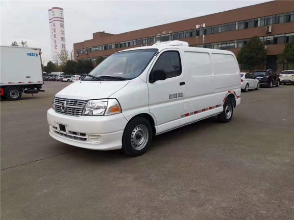 金杯新快運(yùn)面包冷藏車