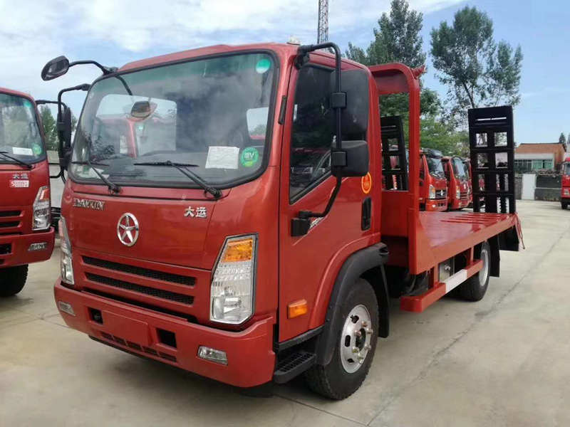 成都大運(yùn)平板運(yùn)輸車(chē)（小黃牌）