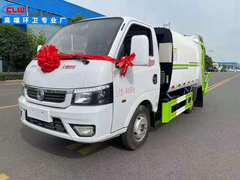 東風(fēng)途逸4方壓縮式垃圾車(chē)